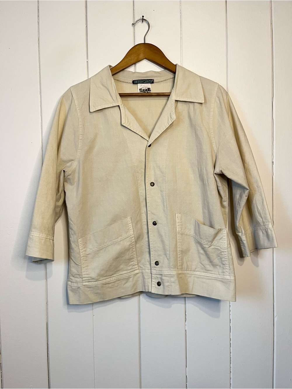 EzzE Wear Beige Button Up Light Cropped Jacket. Size Small.